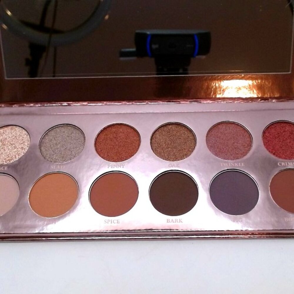 Girlactik‎ The Essential Eyeshadow Palette 12 Shade BNIB